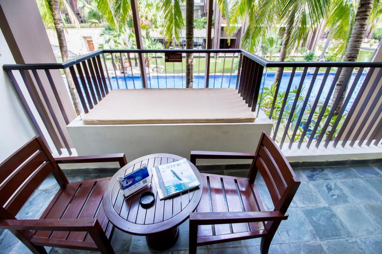 Pullman yalong bay. Pullman Sanya Yalong Bay 5*. Yalong Bay Villas & Spa 5*. Yalong Bay Villa & Spa, бухта Ялонг. Yalong Bay Villas Spa 5 Deluxe Villa Room.